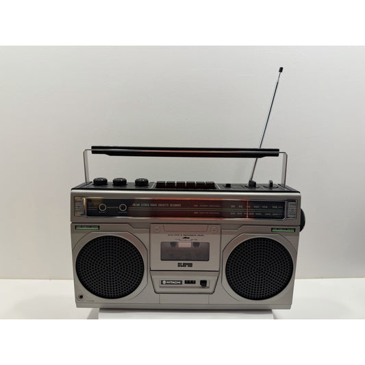 VINTAGE *PRISTINE* 1979 Hitachi TRK-7300H AM/FM Radio Cassette Recorder