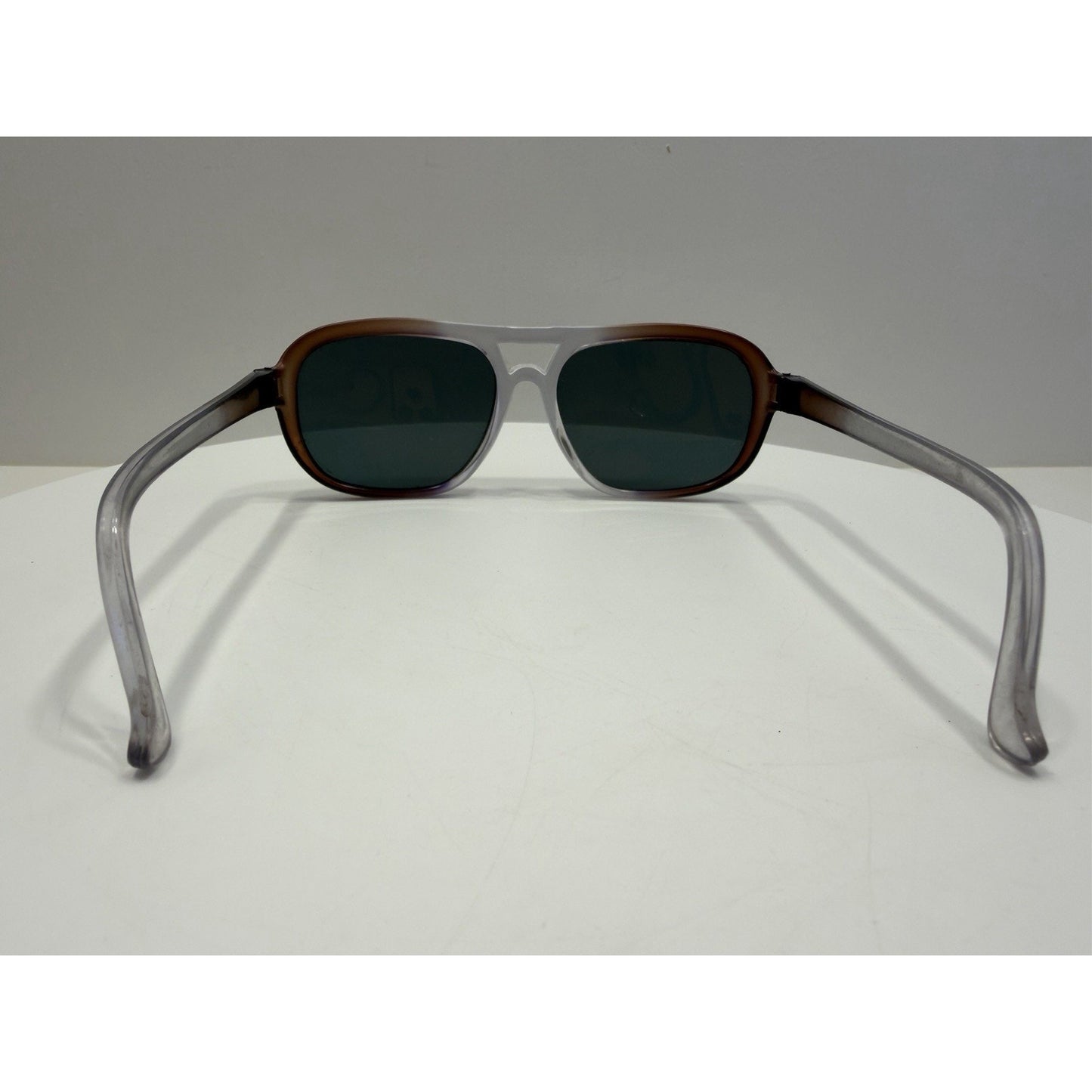 VINTAGE *NEW* 1970's Glam Unisex Gradient Frame w/Gray Lenses Sunglasses