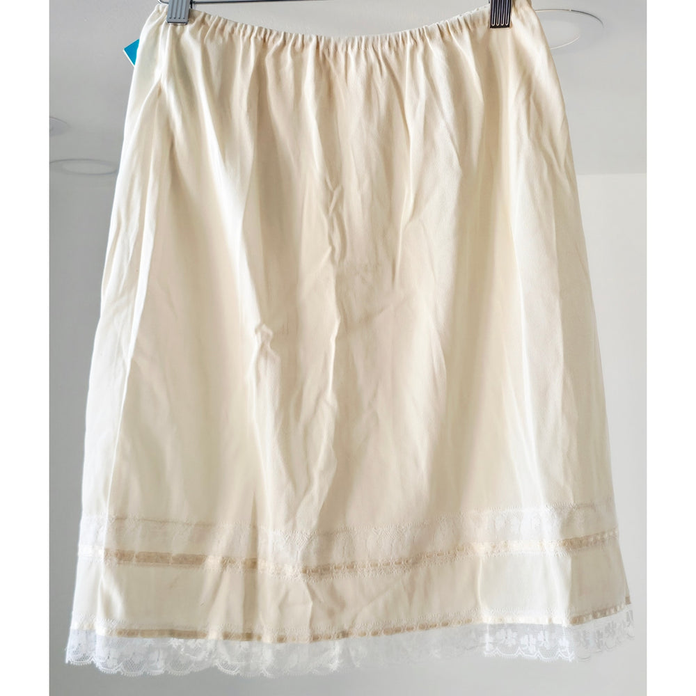 VINTAGE *NEW* 1960's Kayser Women's Cream with Lace Trim Half Slip Size M