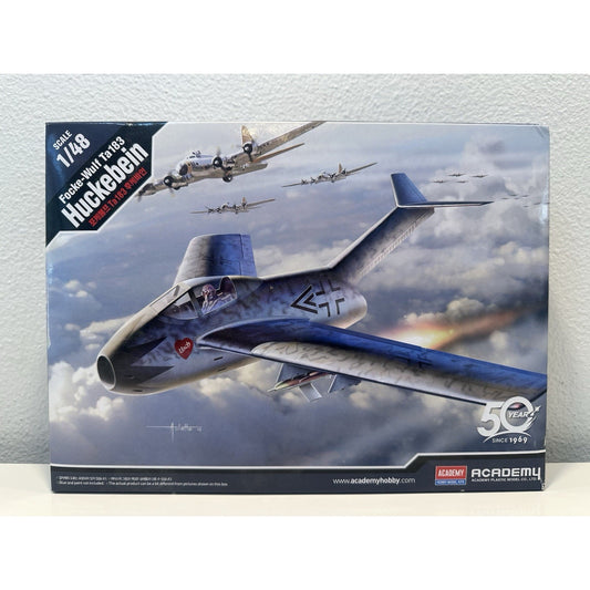 VINTAGE *NEW* Academy 1:48 Focke-Wulf Ta183 Huckebein Aircraft Model Kit 12327