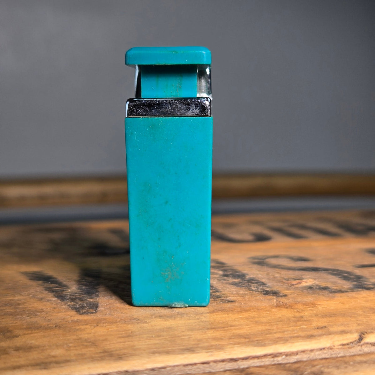 VINTAGE *NEW* 1960's Petit Electronic Aqua Butane Lighter Japan