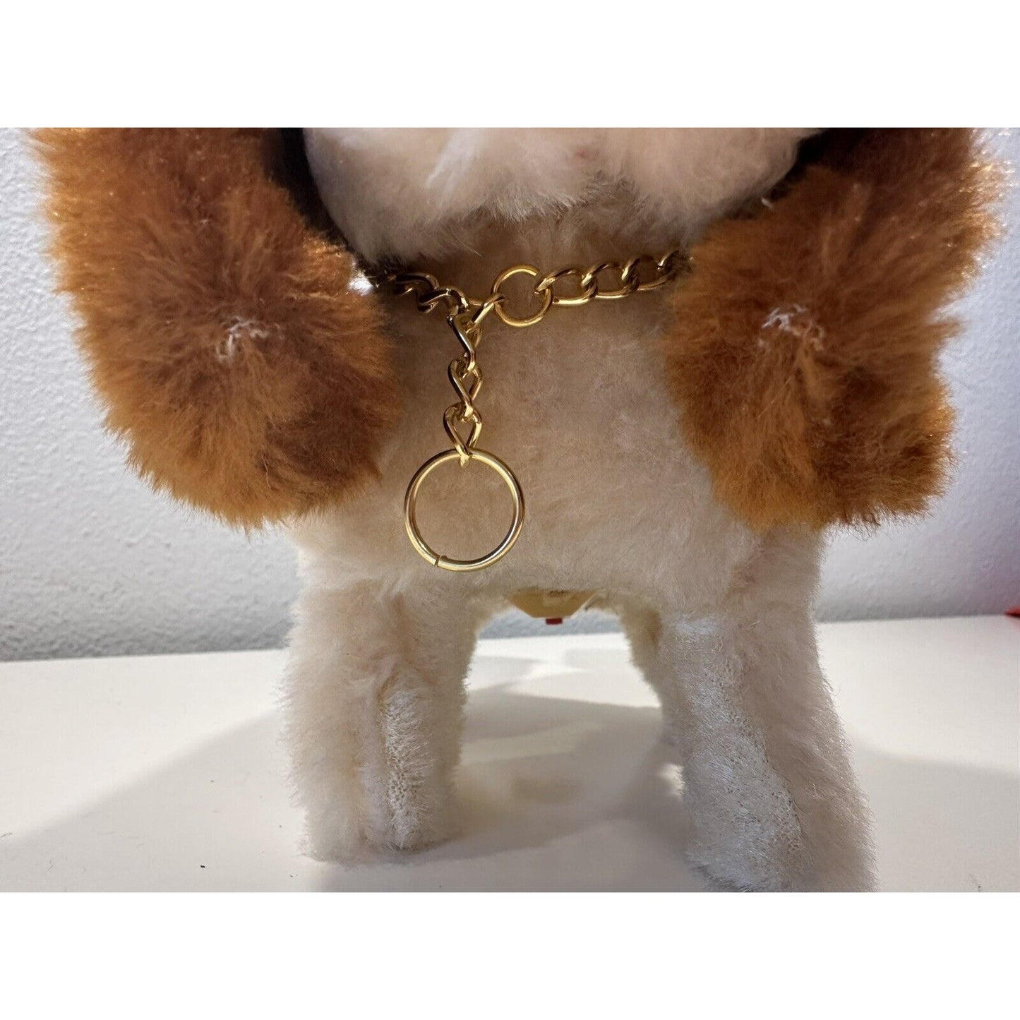 VINTAGE *NEW* 1970's Lovely Dog Walking Barking White Collared Dog