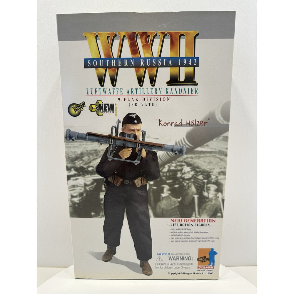 VINTAGE *NEW* Dragon WWII "Konrad Holzer" Luftwaffe Artillery Russia Action Fig
