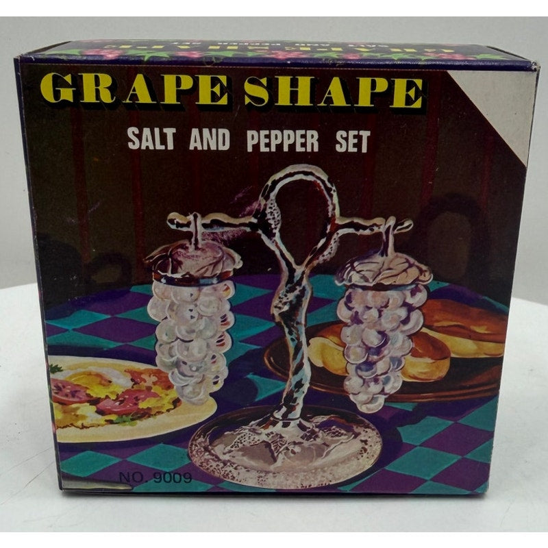 VINTAGE *NEW* 1960's Clear Grape Shape Salt and Pepper Shakers Set of 2