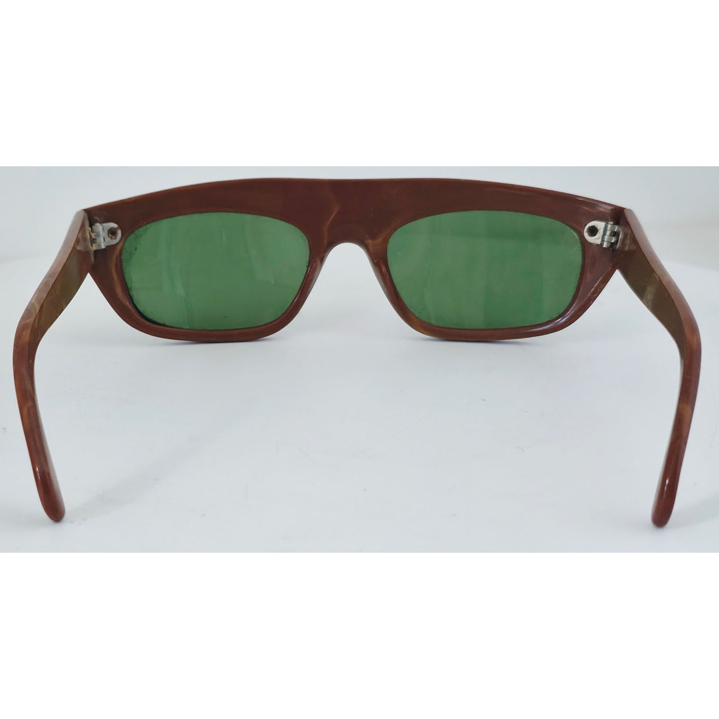 VINTAGE *NEW* 1970's Glam Unisex Brown Frame with Gray Lens Sunglasses