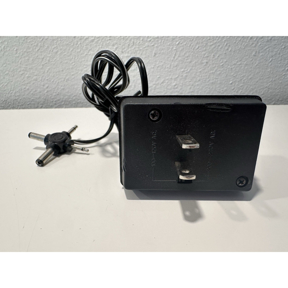 VINTAGE *NEW* 1980's Memex DC300MA 110V/220V 5W AC/DC Power Adaptor
