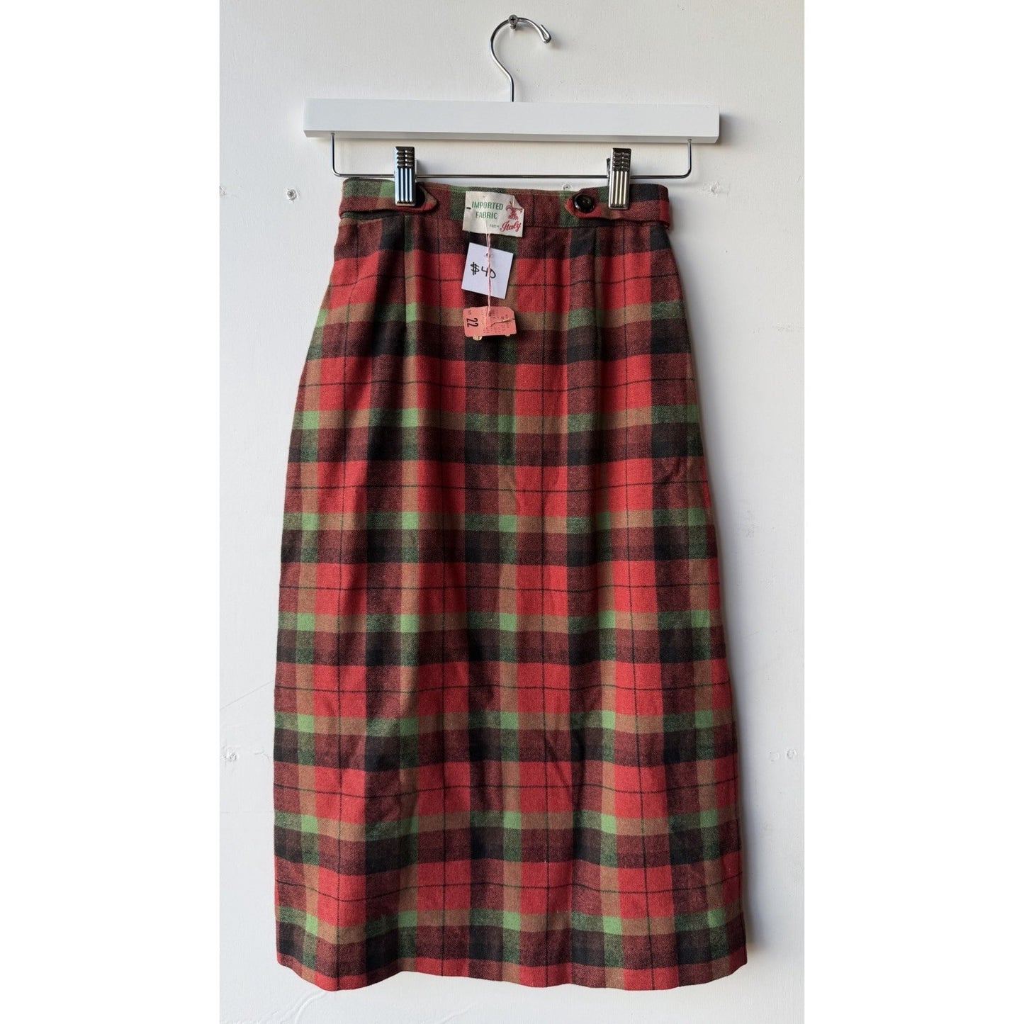 VINTAGE *NEW* 1960's Italian Red/Green Plaid Wool Mid Skirt