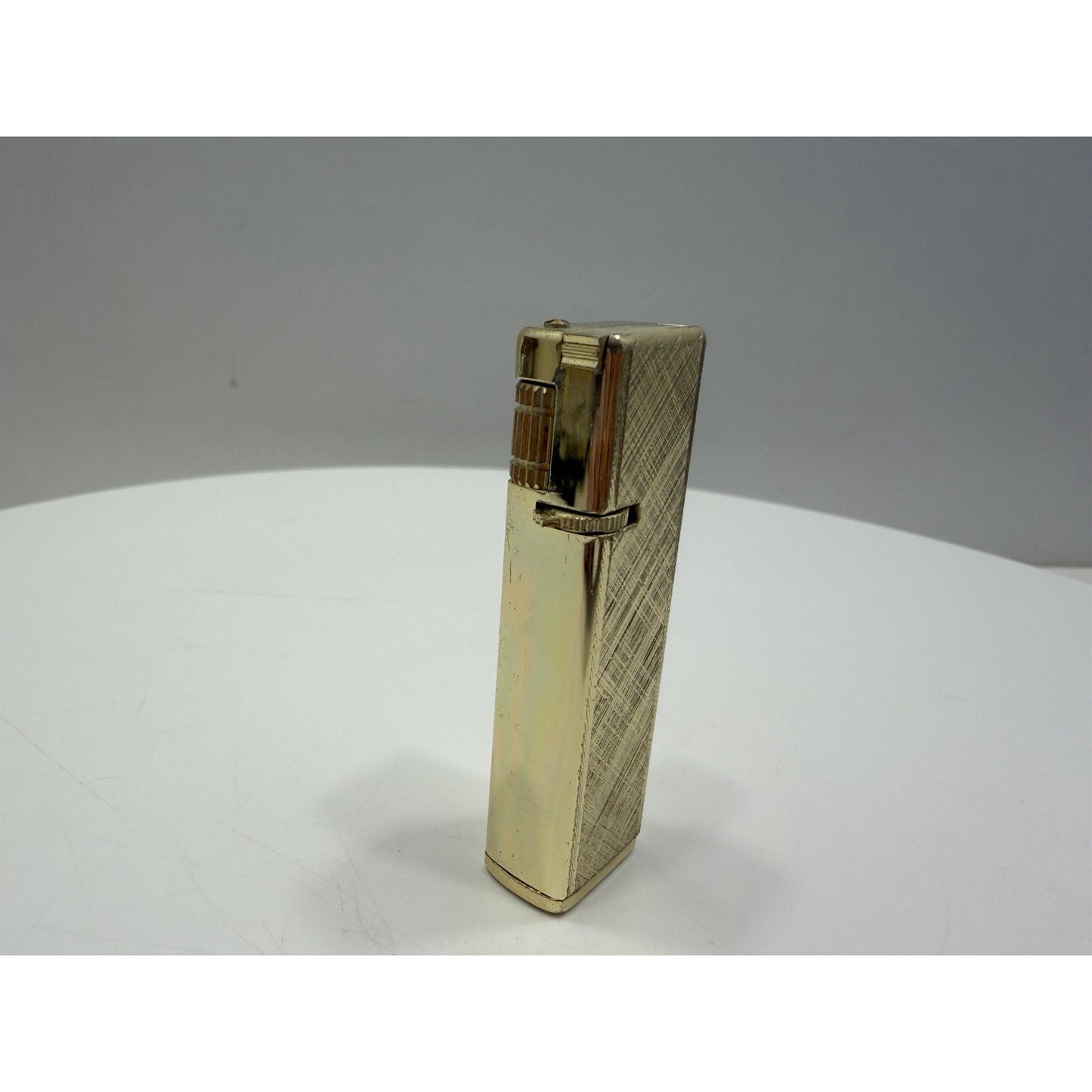 VINTAGE *NEW* 1950's Stellar Gold Textured Super Lighter