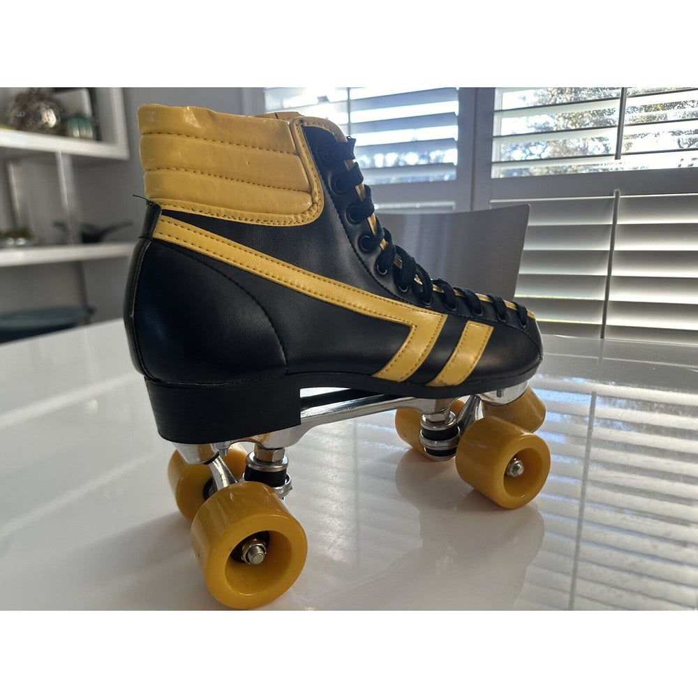 VINTAGE *NEW* 1970's Hot Shot Vinyl Demi-Boot Roller Skates- Men's 8/Women's 10