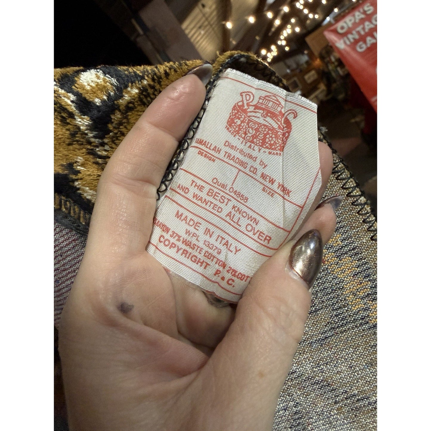 VINTAGE *PRISTINE* 1960's Cat Party Italian Velvet Tapestry