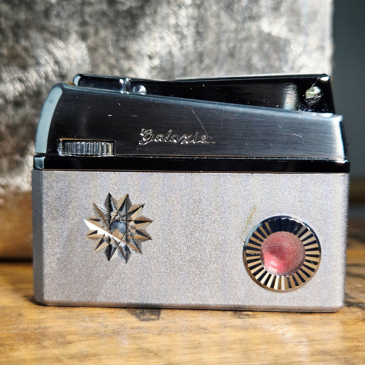 VINTAGE *NEW* 1960's Royal Galaxie Lighter Japan