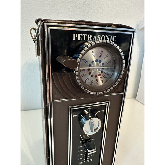 VINTAGE *NEW* 1960's Petrasonic Zoom Radio AM/FM Camera-like Brown Radio