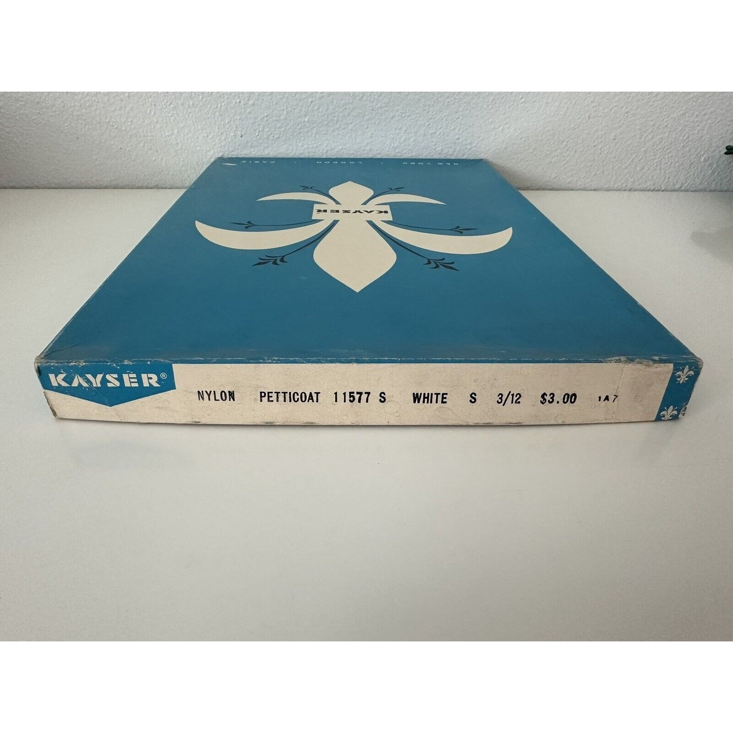 VINTAGE *NEW* Kayser Women's Slip/Petticoat Small White Nylon Set=4