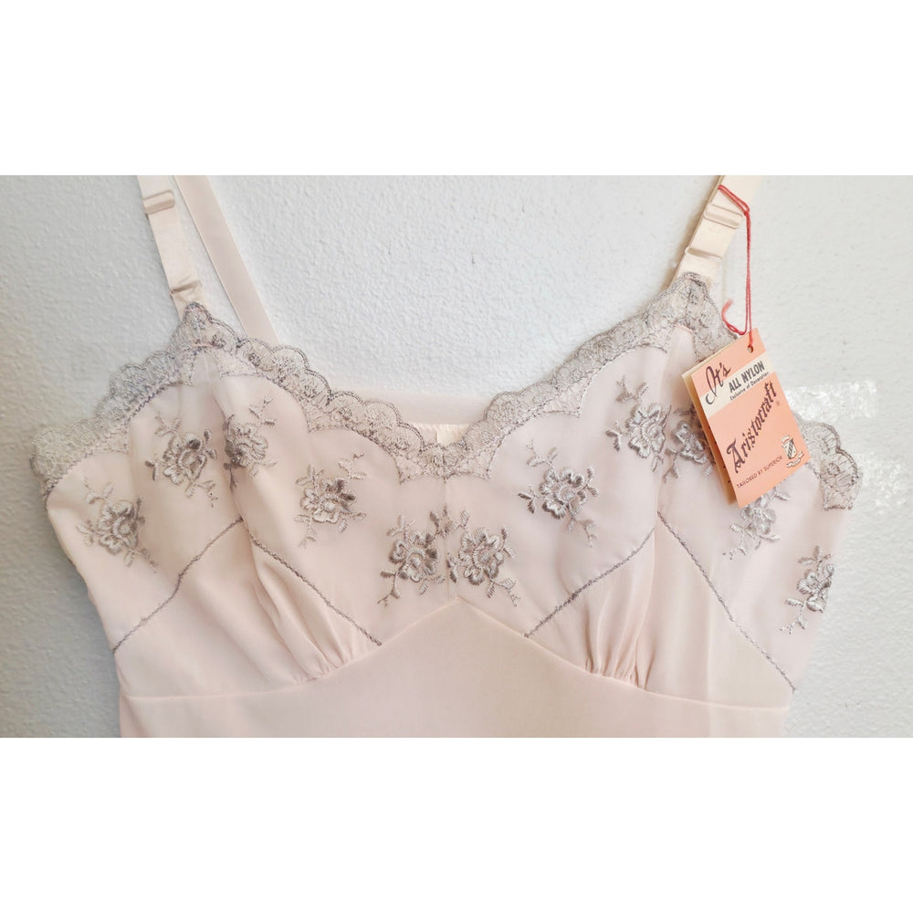VINTAGE *NEW* 1960's Aristocraft Women's Light Pink w/Lace Slip Dress Size 34