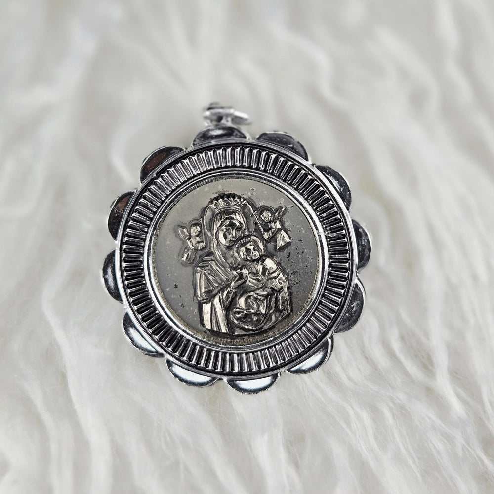 VINTAGE *NEW* 1950s Madonna and Child/Jesus Silver Tone Pendant