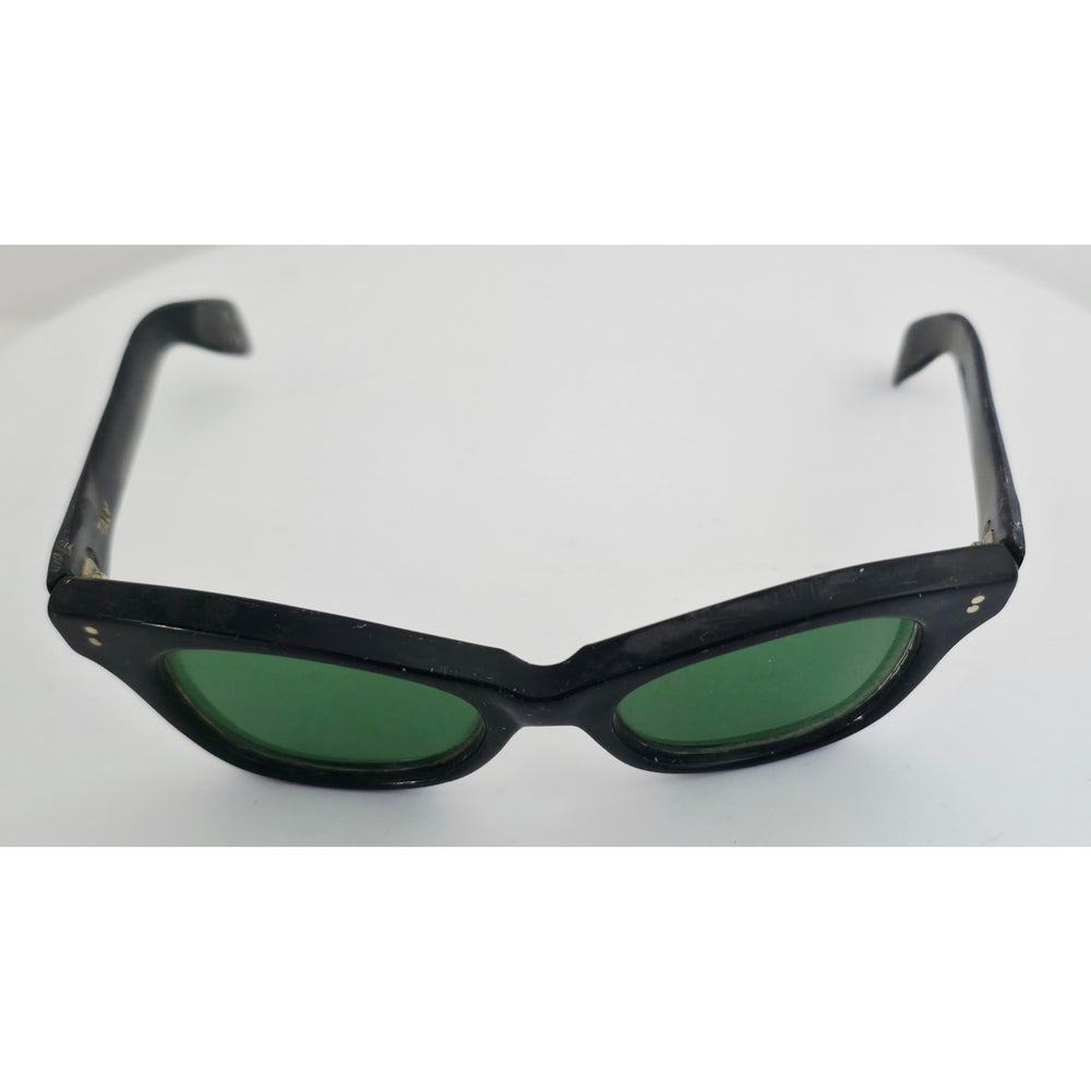 VINTAGE *NEW* 1970's Glam Unisex Sunglasses Black Oval Frame with Green Lens