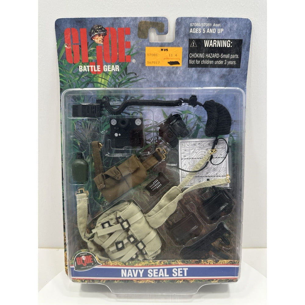 VINTAGE *NEW* 1999 GI Joe Battle Gear Navy Seal Set
