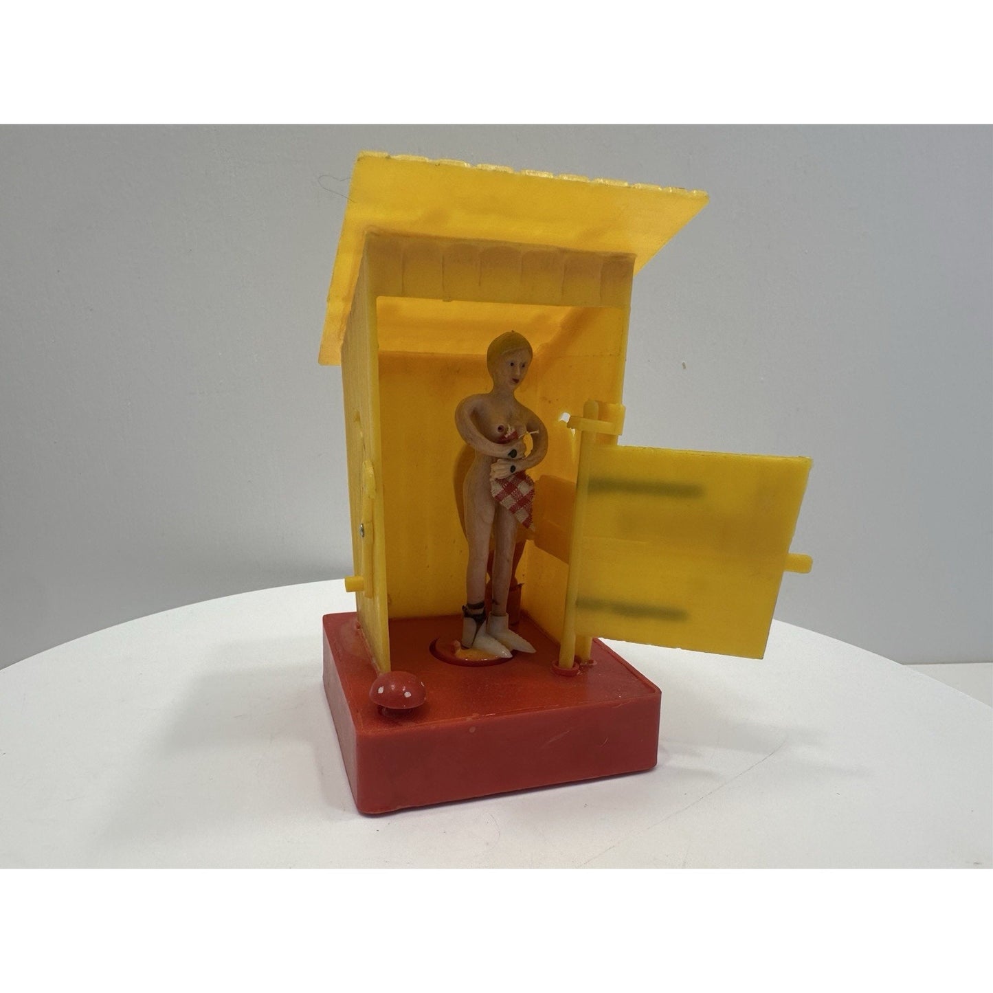 VINTAGE *NEW* 1960's The Ladies Outhouse Novelty Toy