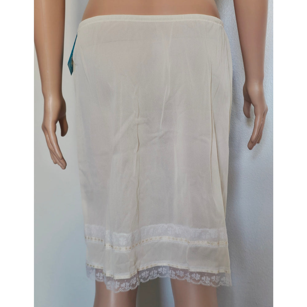 VINTAGE *NEW* 1960's Kayser Women's Cream with Lace Trim Half Slip Size M