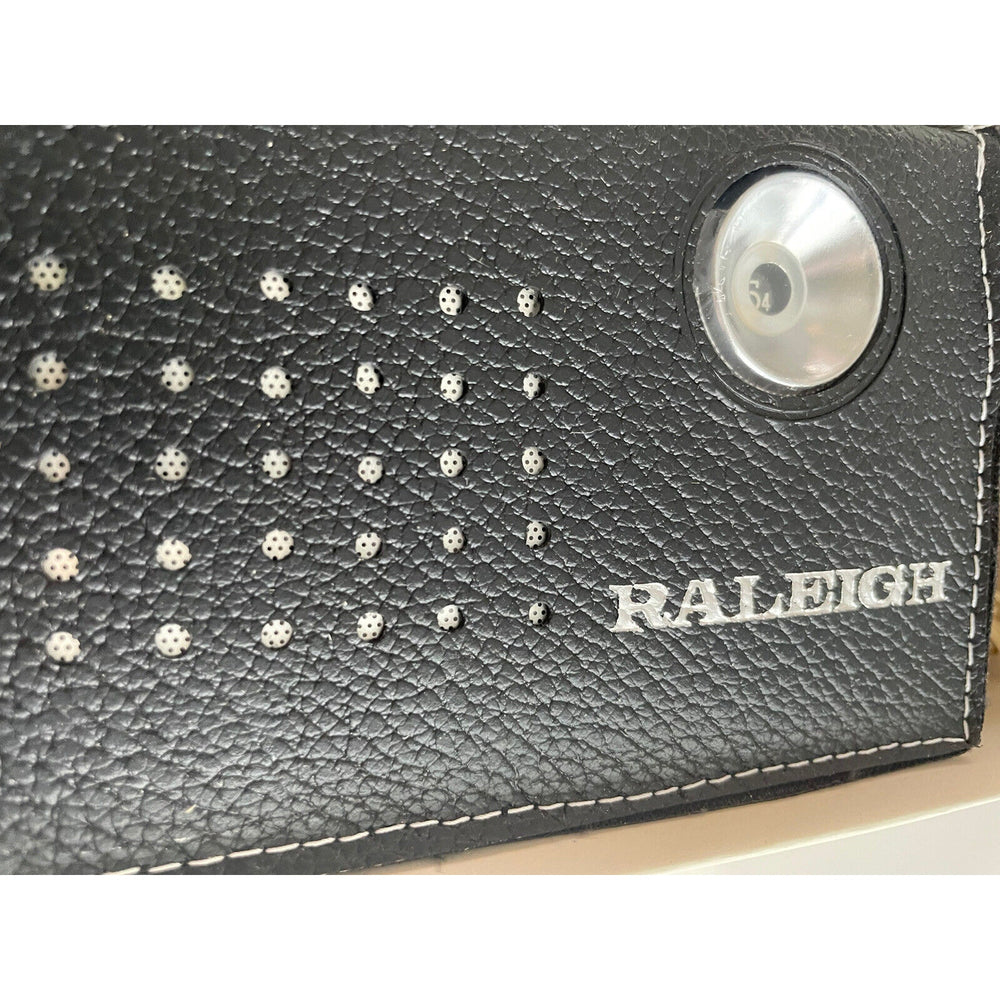 VINTAGE *NEW* 1960's Raleigh 15 Model 1540 Transistor AM Radio with Travel Case