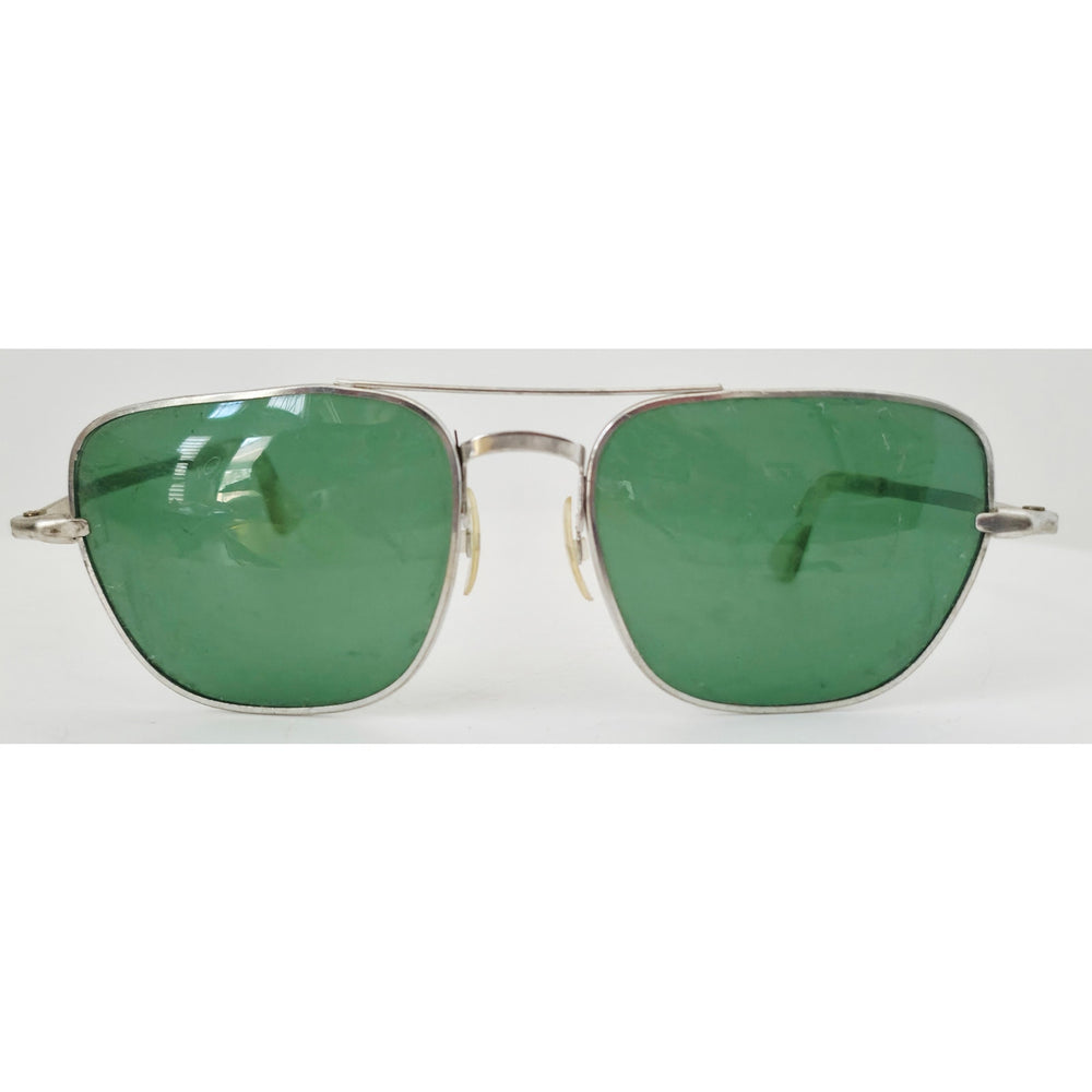 VINTAGE *NEW* 1970's Glam Unisex Silver Frame with Green Lens Sunglasses