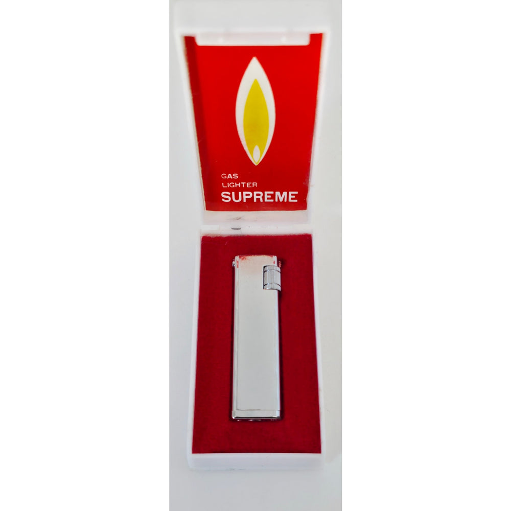 VINTAGE *NEW* 1960's Thin Silver Textured Lighter in Original Box by Supreme USA