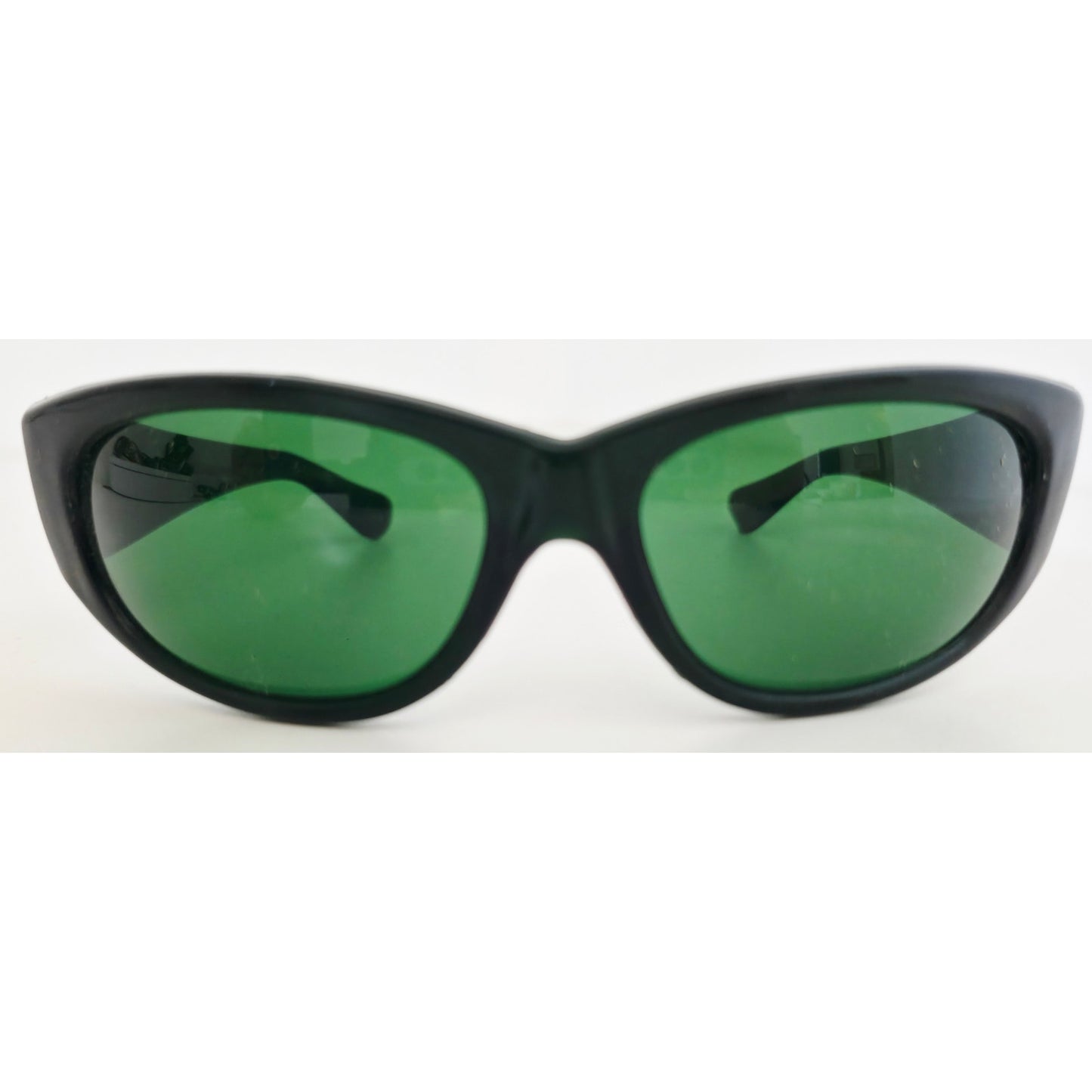VINTAGE *NEW* 1970's Black Frame with Green Lens Sunglasses
