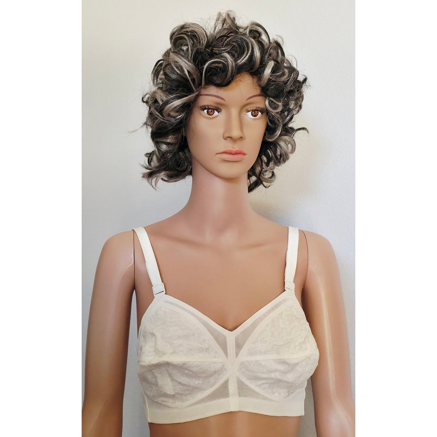 VINTAGE *NEW* 1970's Maidenform P7136 Tricolastic White Bullet Bra 38B