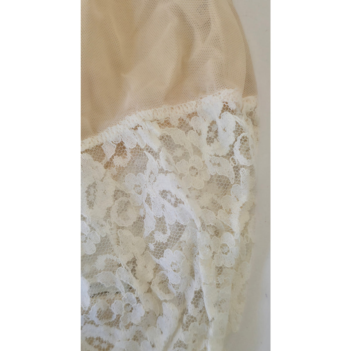 VINTAGE *NEW* 1960's Women's Empire Foundation Cream w/Lace Girdle Garter Size L
