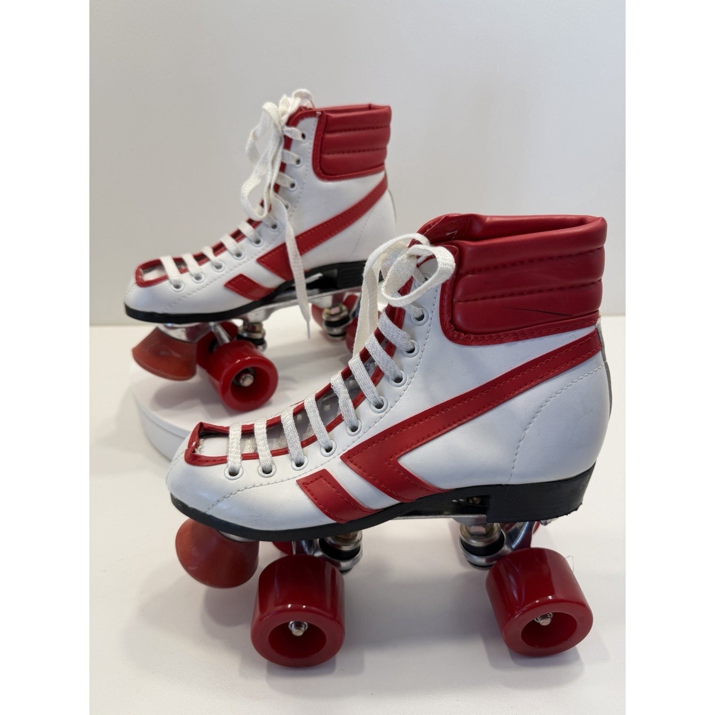 VINTAGE *NEW* 1970's Hot Shot Vinyl Demi-Boot Roller Skates-Women's Size 7