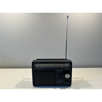 VINTAGE *NEW* 1970's Hitachi Model KH-435H AM/FM Portable Transistor Radio