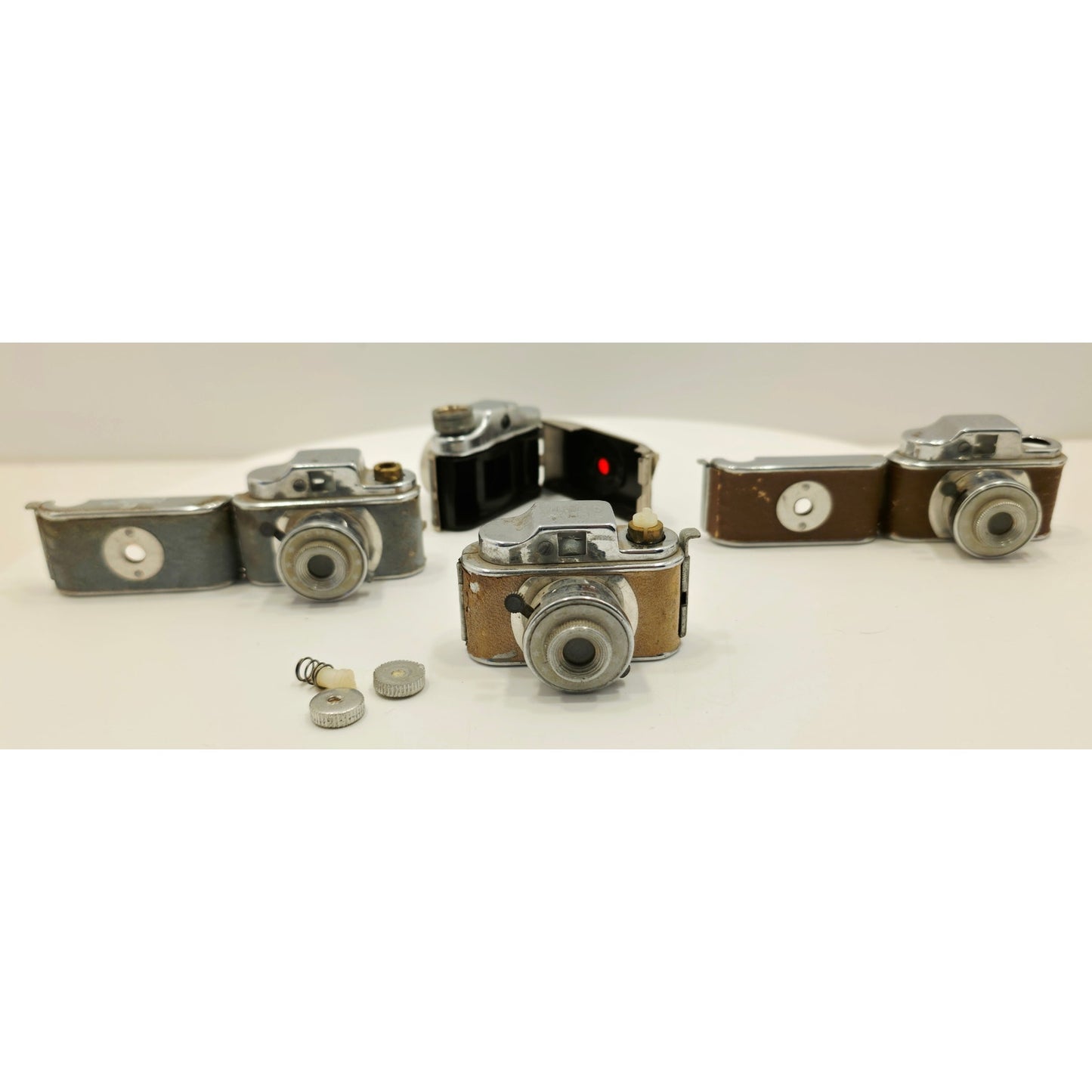 VINTAGE 1950's Set of 4 Micro Mini Cameras Made in Japan (Needs Lovin)