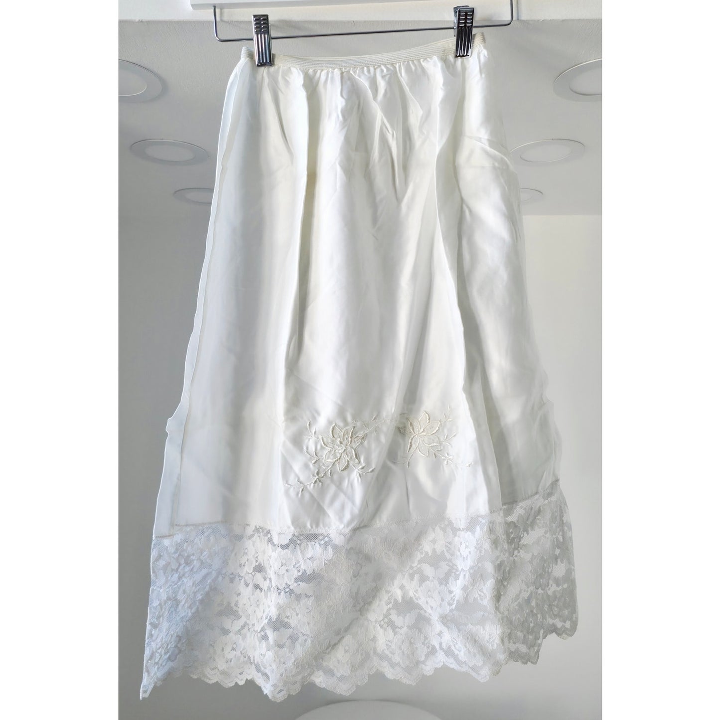 VINTAGE *NEW* 1960's Women's White Slip with White Lace Trim  Size S