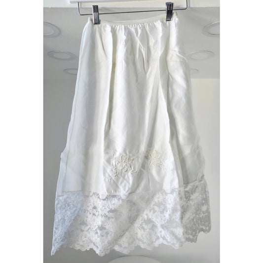 VINTAGE *NEW* 1960's Women's White with Lace Trim Skirt Slip Size S