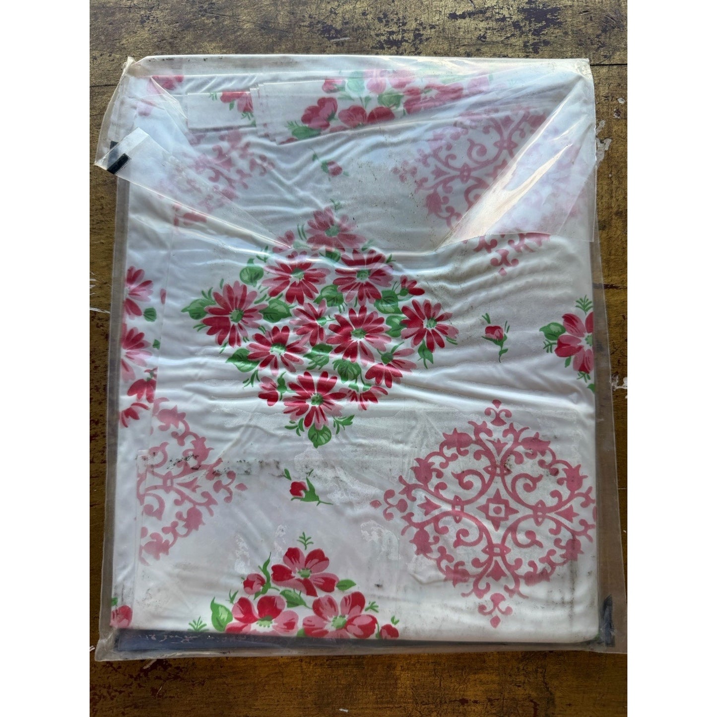 VINTAGE *NEW* 1960's Sir-Pac Heavyweight Plastic 52" X 52" Tablecloth USA