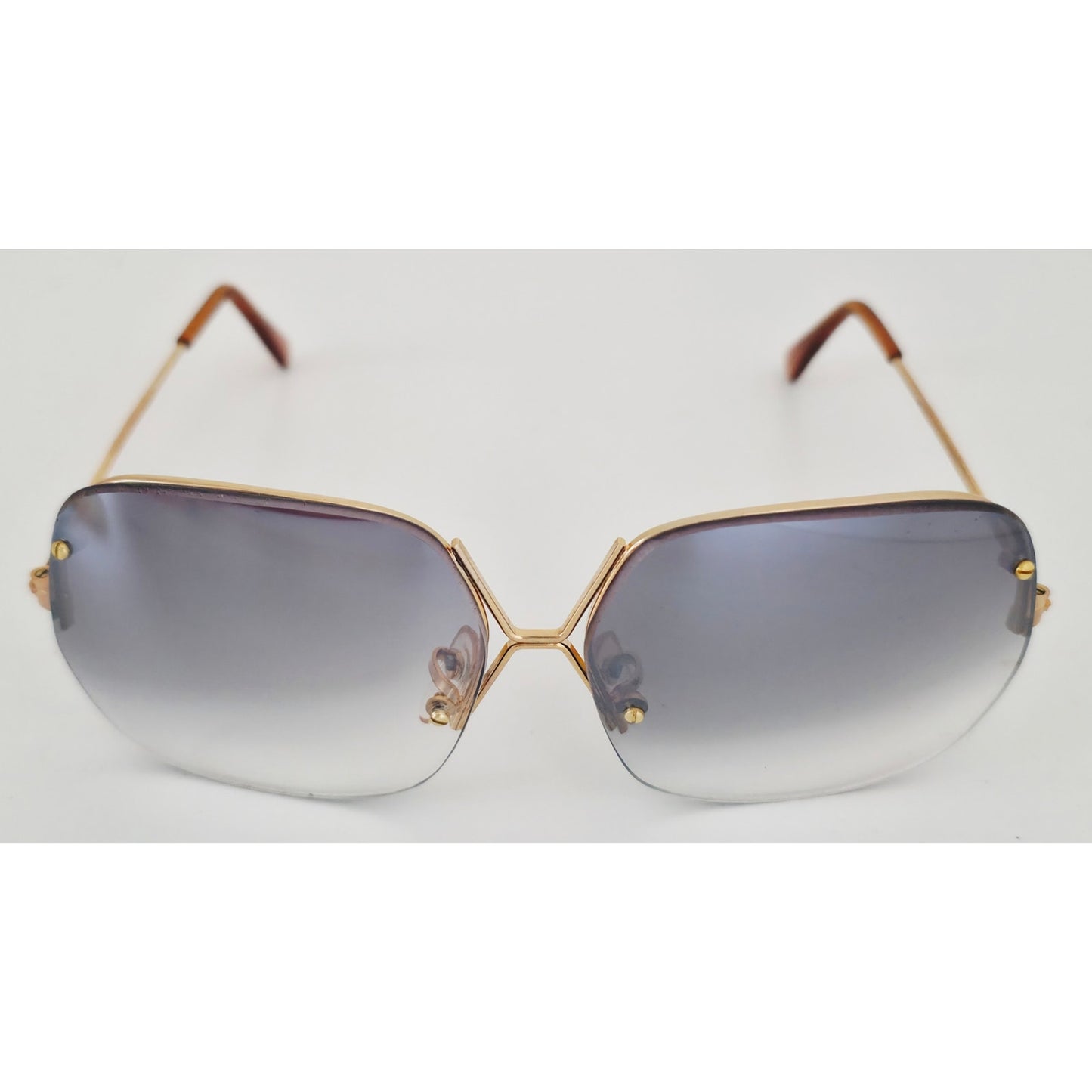 VINTAGE *NEW* 1970's Glam Unisex Sunglasses Black Frame with Smoke Grey Lens