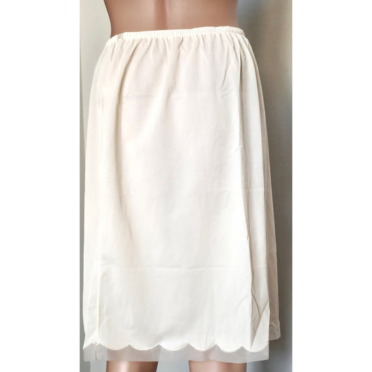 VINTAGE *NEW* 1960's Kayser Women's Cream Skirt Slip with Scalloped Trim Size L