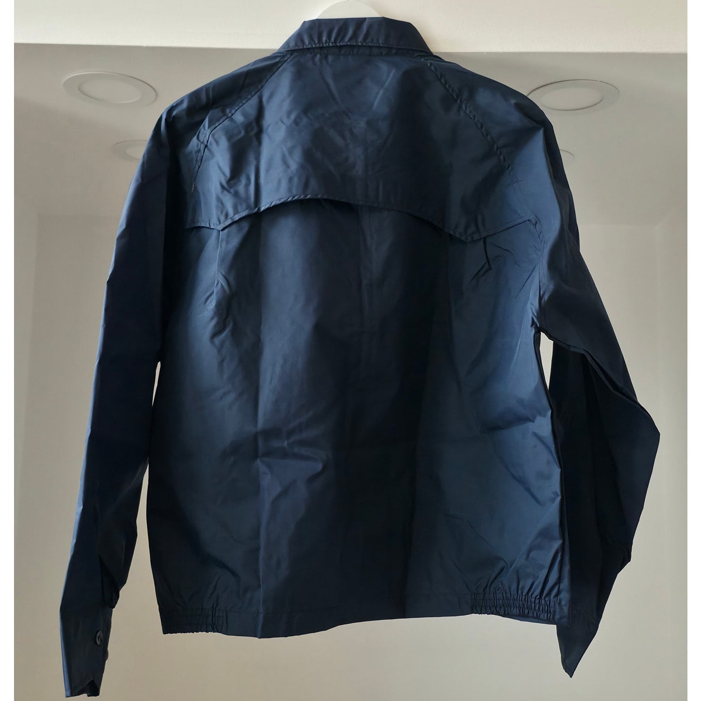 VINTAGE *NEW* 1970's Caribu Men's Navy Nylon All Weather Zip Hood Jacket Size M