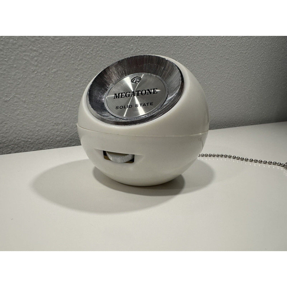 VINTAGE *NEW* MEGATONE Big Ball Solid State Transistor Radio