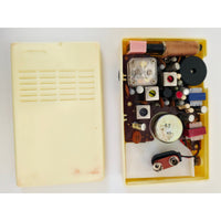 VINTAGE *PRISTINE* 1960's Raleigh 6 Model 612 AM Transistor Radio