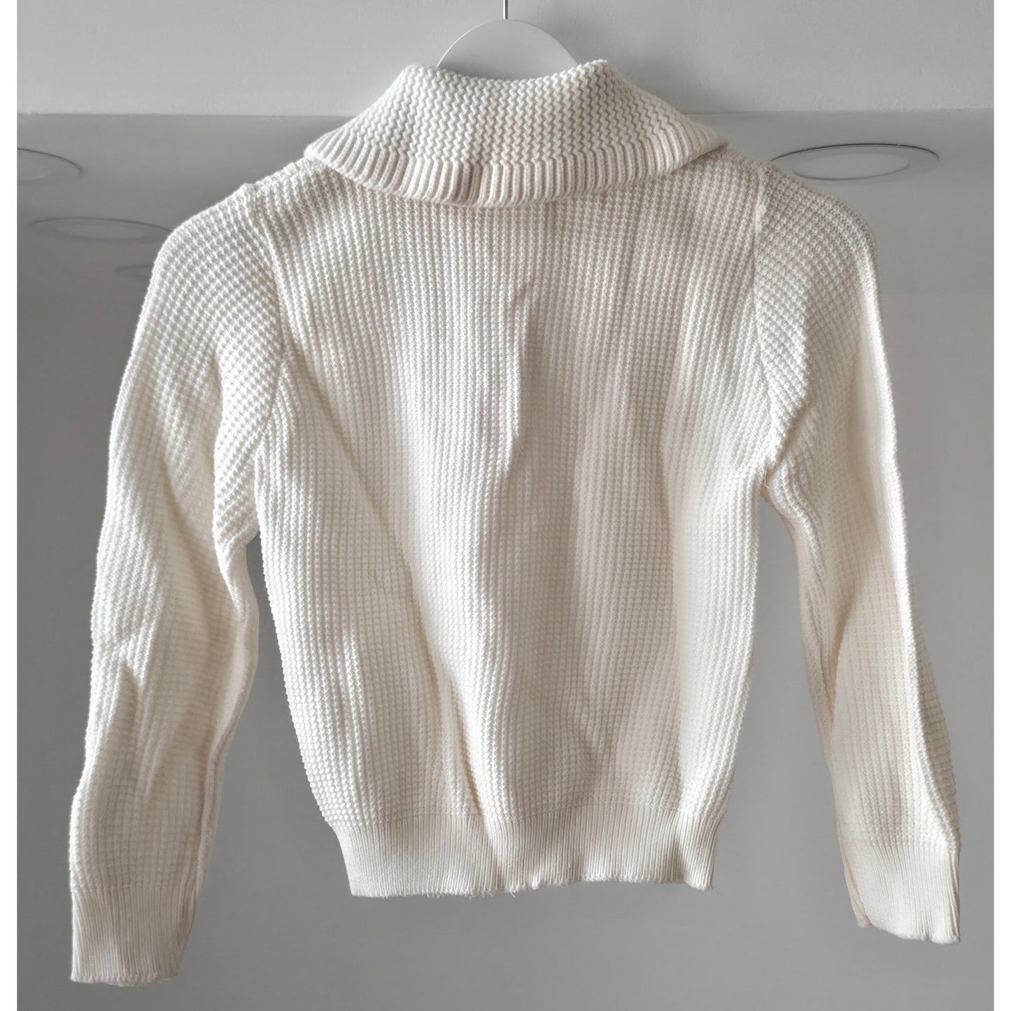 VINTAGE *NEW* 1960's Women's White Collared Button Down Sweater 100% Nylon Sz 38