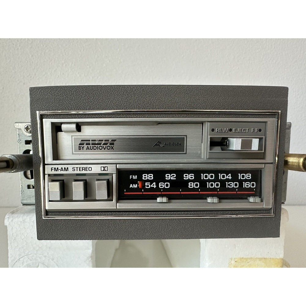 VINTAGE *New* Audiovox AVX 680 AM/FM Radio Cassette Player
