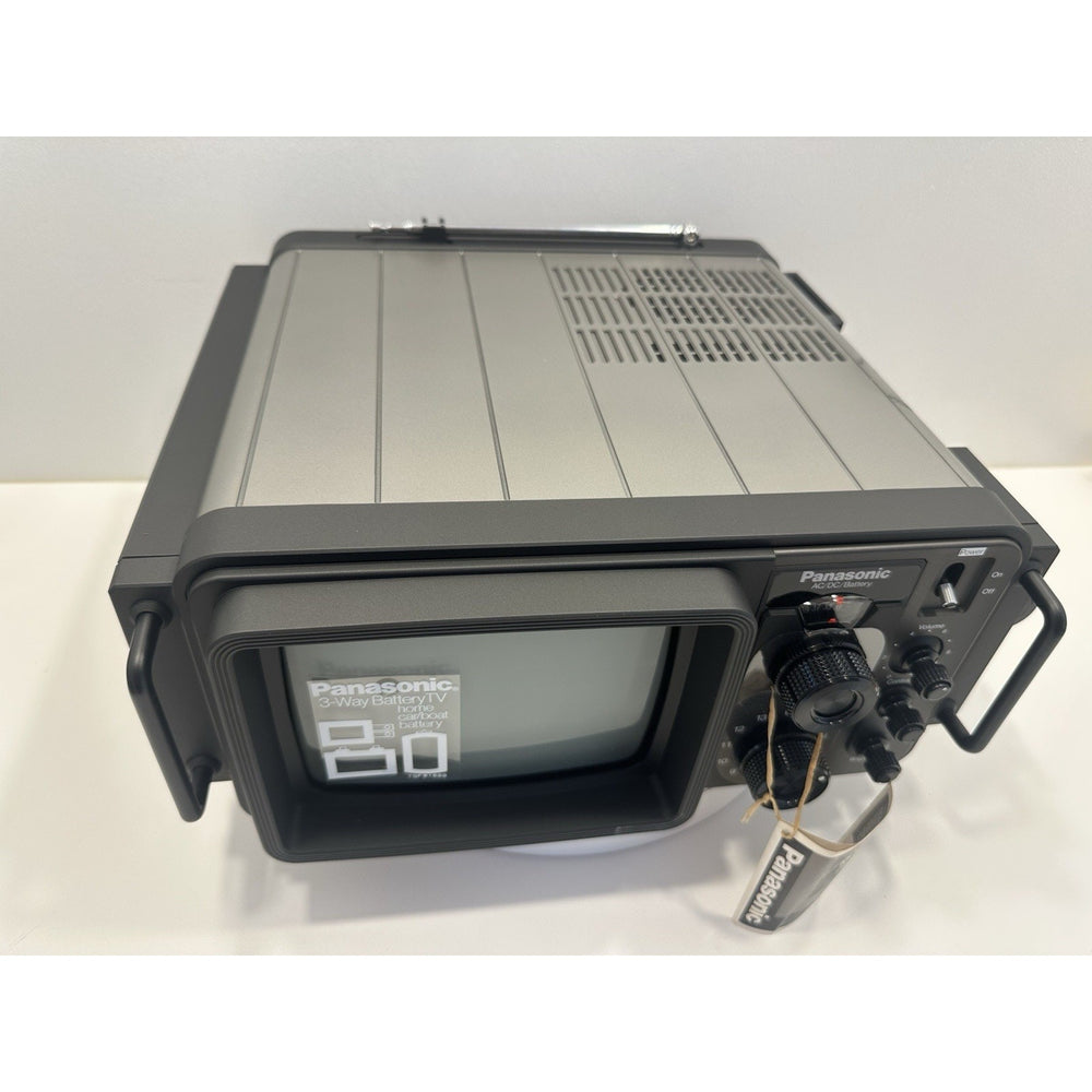 VINTAGE *NEW* 1978 Panasonic TR-707 Portable Solid State VHF/UHF Television