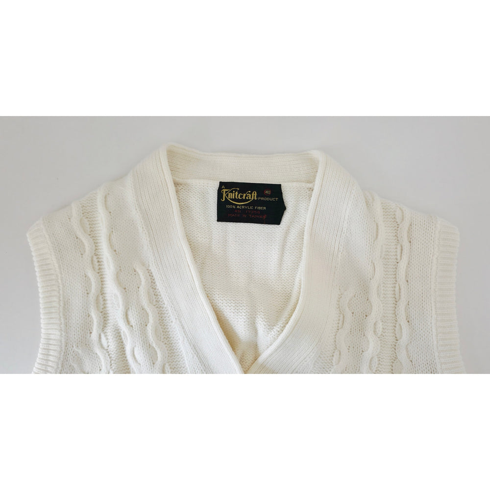 VINTAGE *NEW* 1970's Women's Cream Sweater Vest with Belt 100% Acrylic Size 40