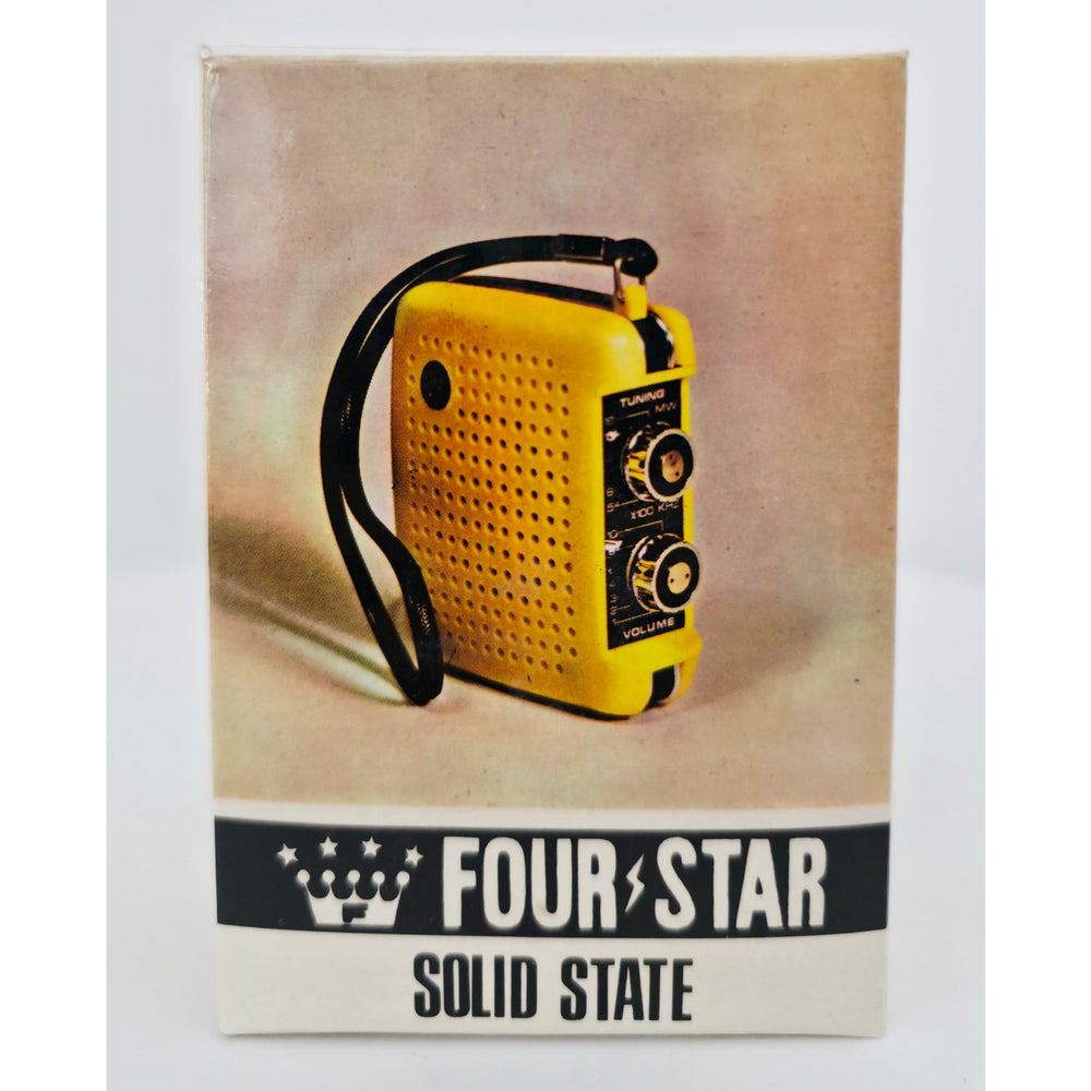 VINTAGE *NEW*1970's Four Star FS-7 Red Solid State AM Transistor Radio