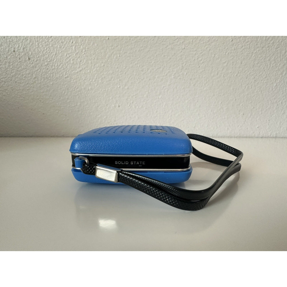 VINTAGE *NEW* 1970's Four Star FS-7 Solid State Radio in Blue