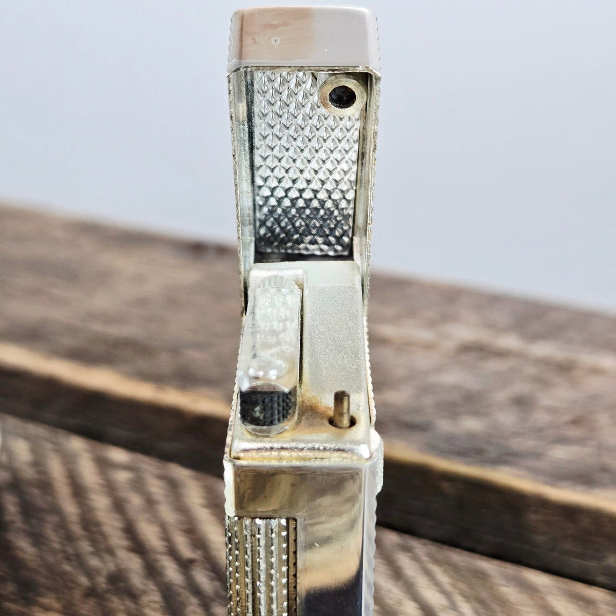 VINTAGE *NEW* 1960's Hadson Triumph Silver Textured Lighter Japan