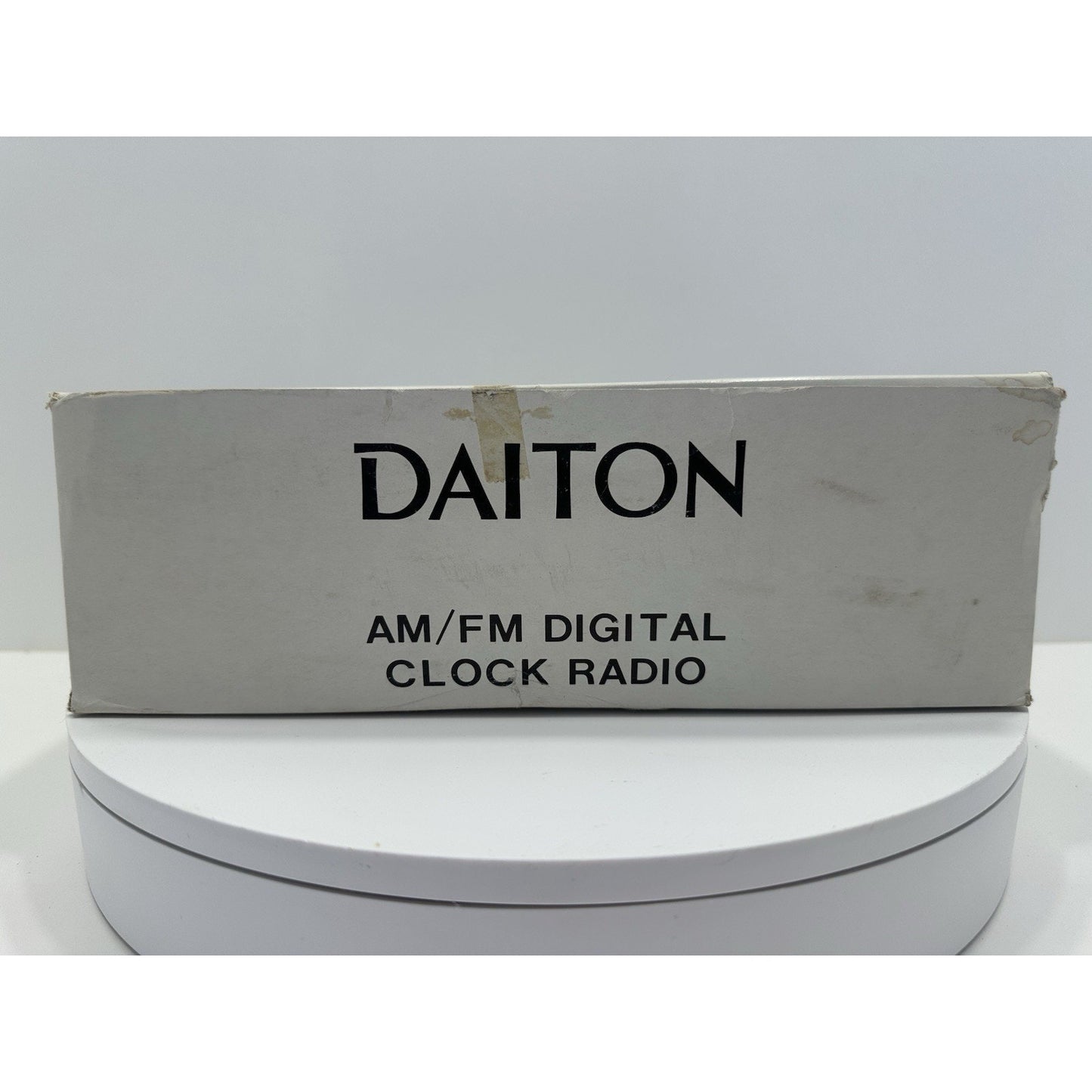 Needs Lovin' - VINTAGE *PRISTINE* 1970's DAITON Space Age Analog AM/FM Clock Radio Red