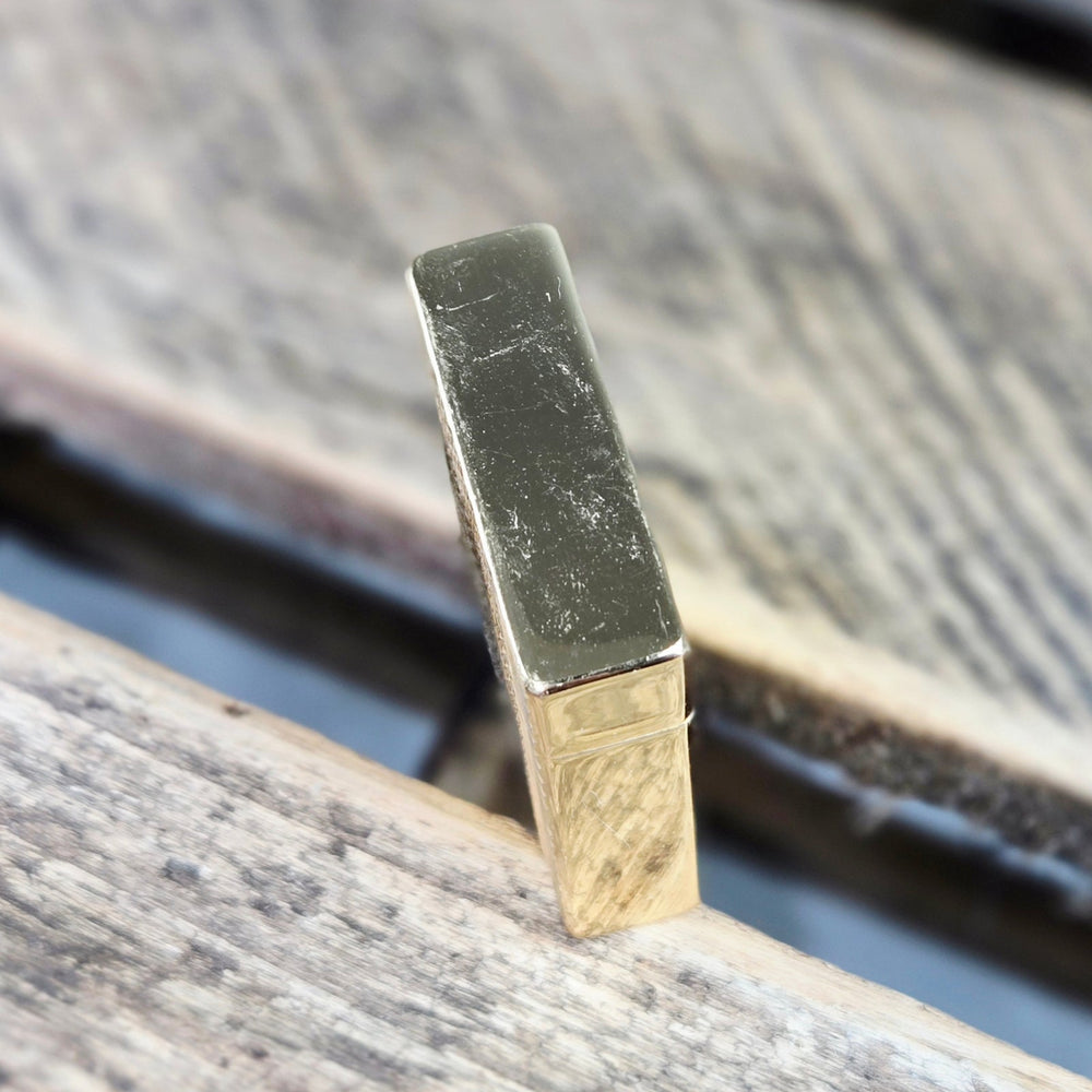 VINTAGE *NEW* 1960's Chalet Rubicon Gold Textured Butane Lighter Japan