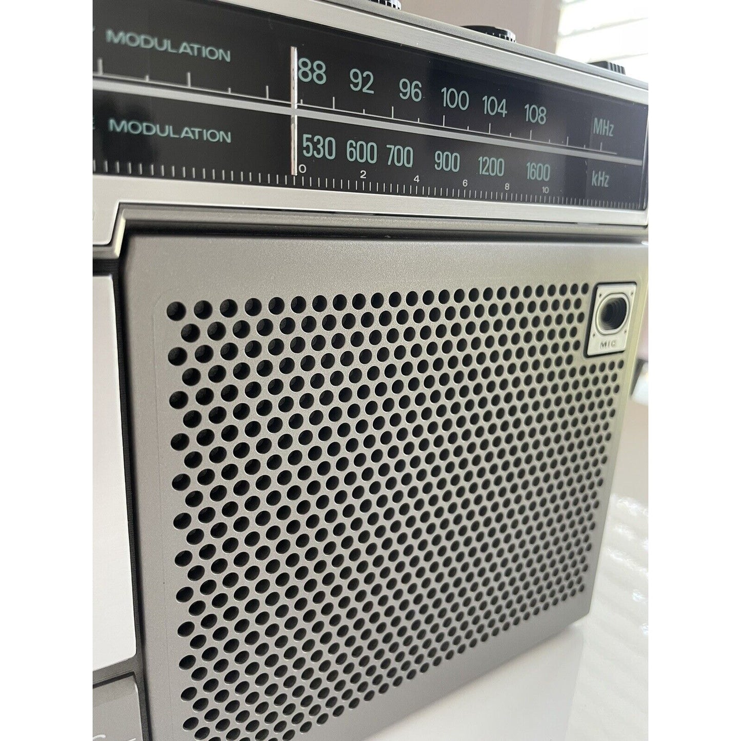 VINTAGE *NEW* Sanyo M2562 am/fm Portable Tape Recorder Boom Box